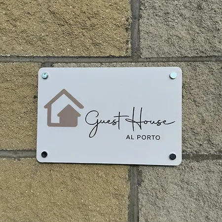 招待所 Al Porto 奇维塔韦基亚